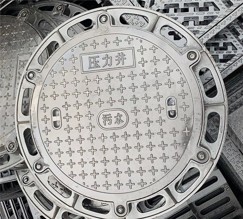 雙層鑄鐵加鎖井蓋廠家